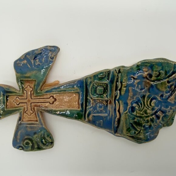 Sgnd "Remember the Cross 10" Art Pottery Religious Christianity Cross Wall Hang - Picture 4 of 7